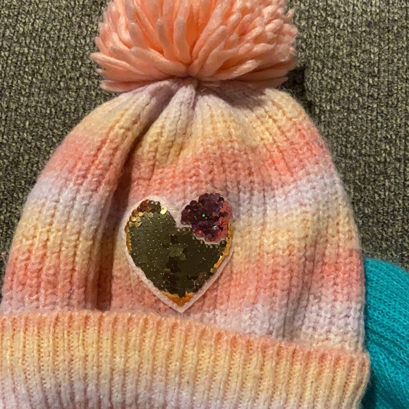 Mix match winter items - Picture 4 of 4